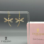 گوشواره آویز طلا طرح سنجاقک با بال خطی کد E1224