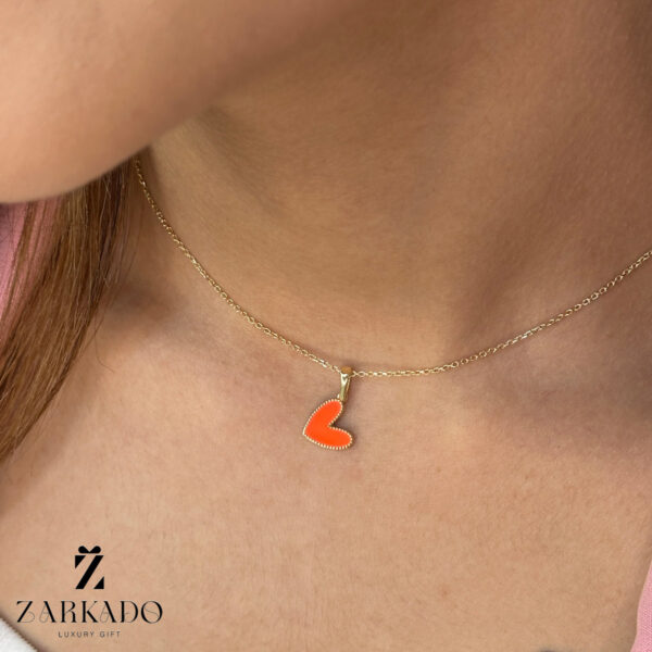 پلاک طلا قلب میناکاری نارنجی