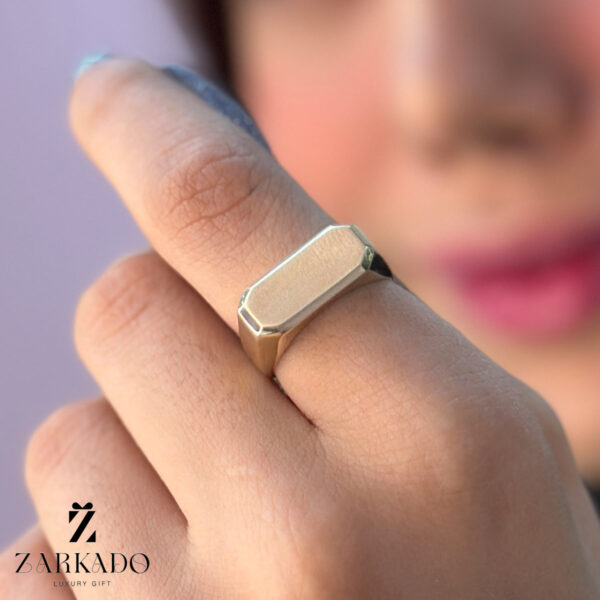 انگشتر طلا سیگنت طرح مستطیل