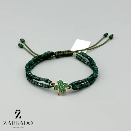 دستبند سنگی و طلا طرح شبدر نگین دار با سنگ دوبل