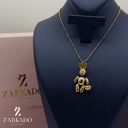پلاک طلا طرح خرگوش گوش دار با کیف مفصل دار