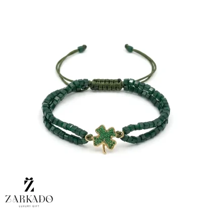 دستبند سنگی و طلا طرح شبدر نگین دار با سنگ دوبل