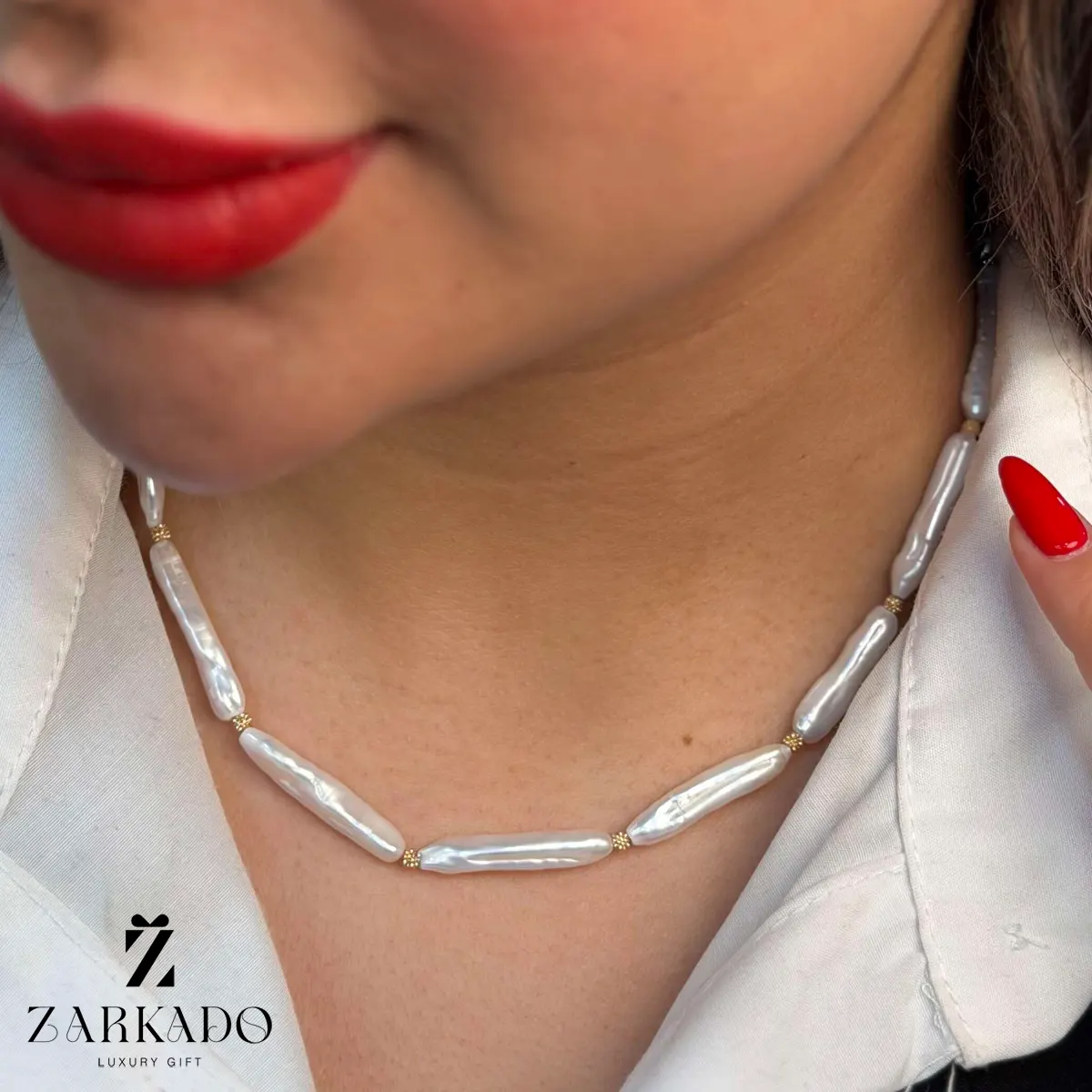 گردنبند طلا طرح گوی و مروارید پرورشی استخوانی