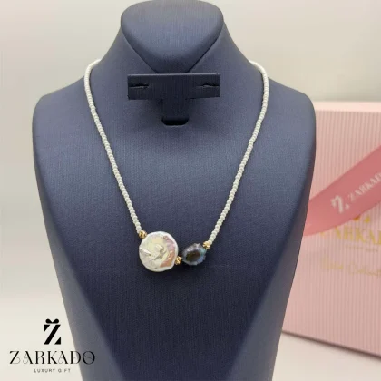 چوکر میوکی سفید و مروارید پرورشی با گوی البرنادو طلا