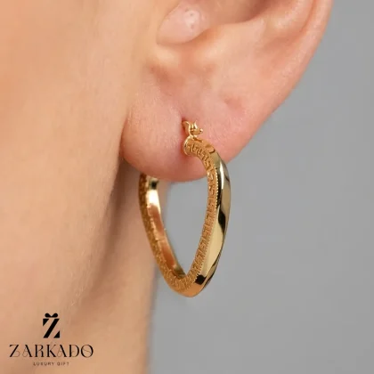 گوشواره حلقه ای طرح مثلث و ورساچه